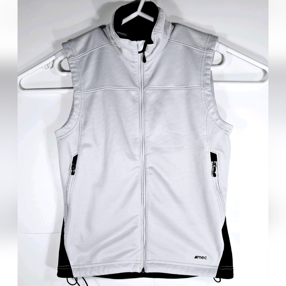 MEC Mountain Equipment Co-Op Mens Size Small Vest Full Zip